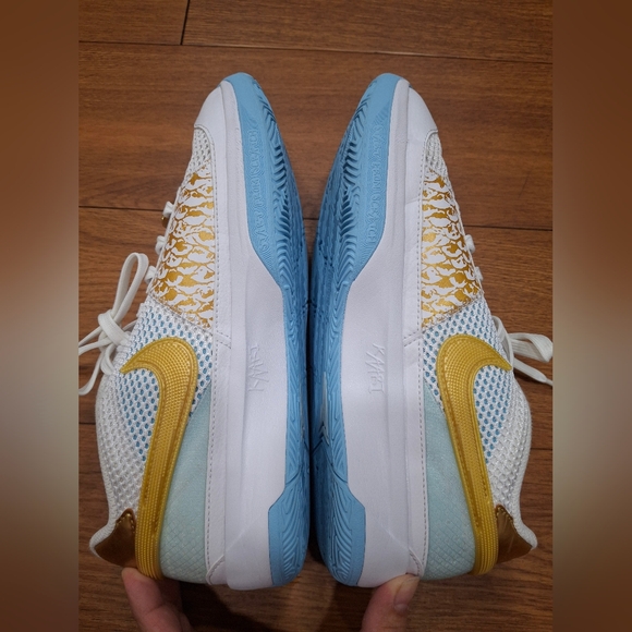 Nike Women's White and Gold Sneakers - Picture 6 of 8